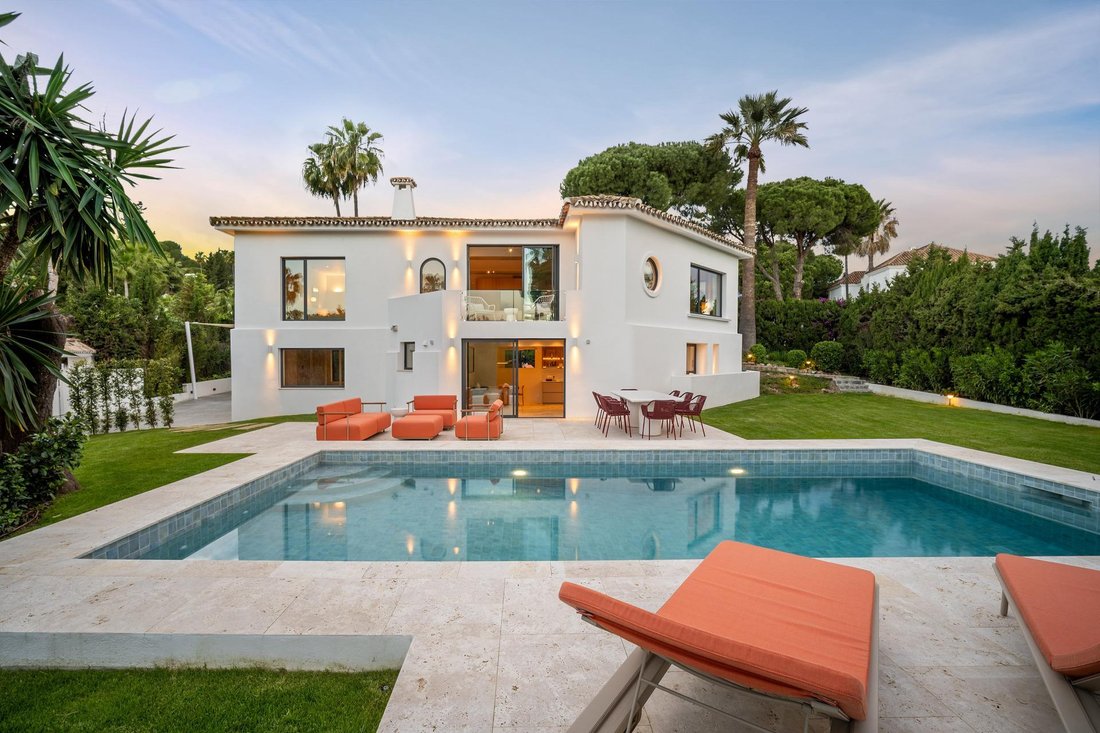 Villa in Nueva Andalucia, Marbella, Spain 1 - 16105389