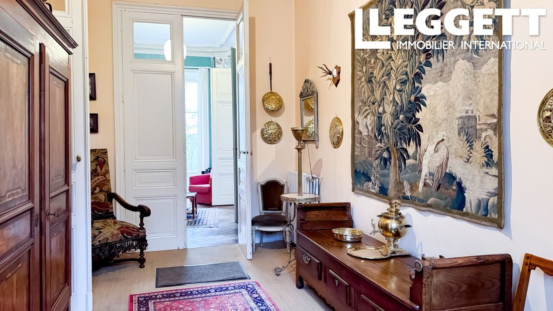 Le Rêve en Pierre: A Storybook Château in Nouvelle-Aquitaine’s Golden Light