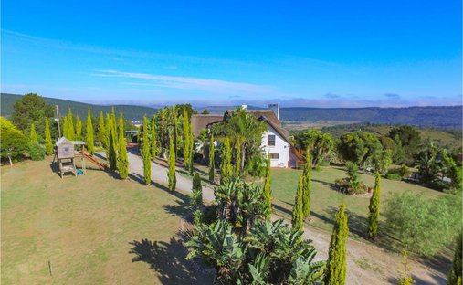 Farm Ranch in Sedgefield, Western Cape, South Africa 1