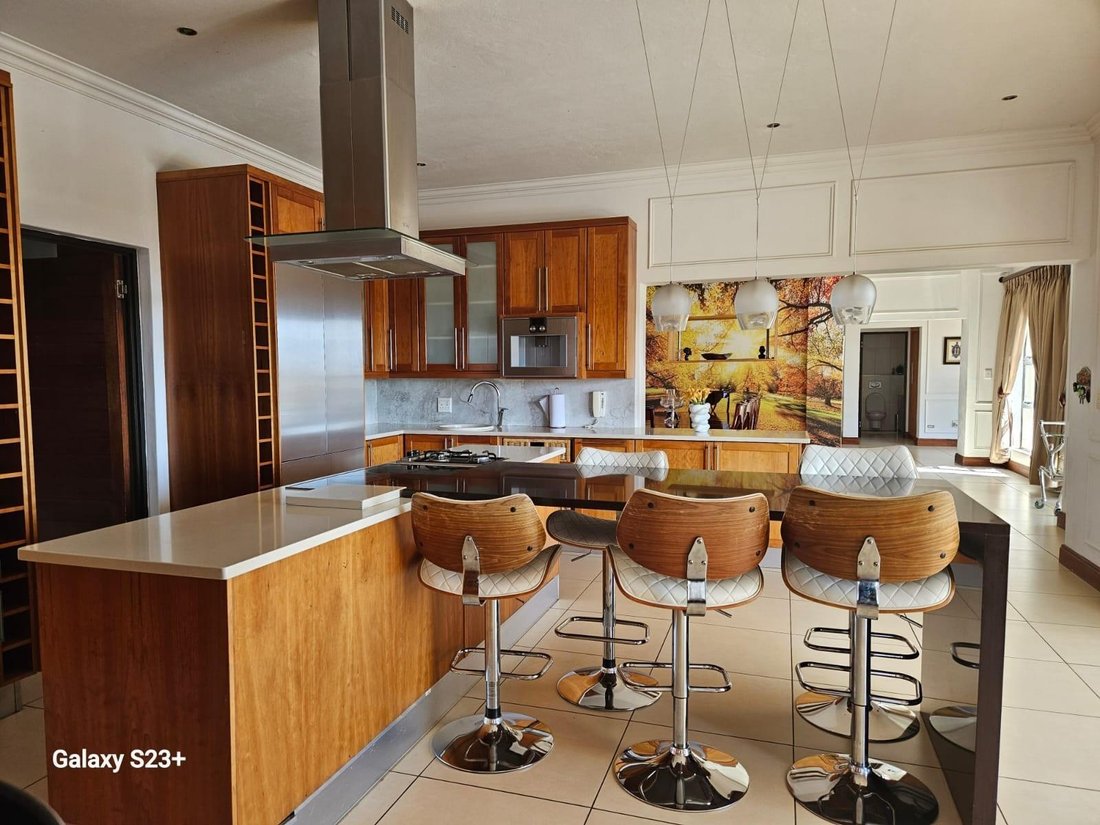 House in Mooikloof Glen, Gauteng, South Africa 4 - 16105729