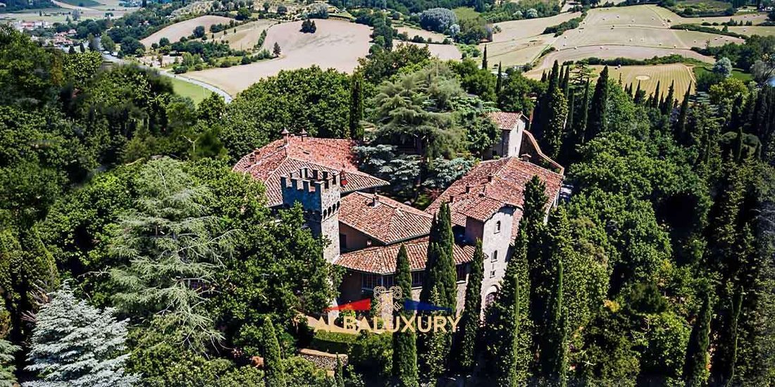 A Tuscan Crown: Where Time Stands Still in Mugello’s Enchanted Castle