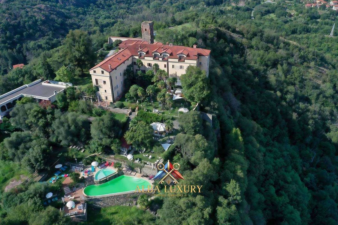 A Crown of Stone & Vine: Piedmont’s 17th-Century Hilltop Kingdom