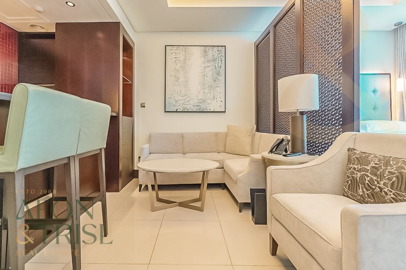 Apartment in Naif, Dubai, United Arab Emirates 2 - 16104330