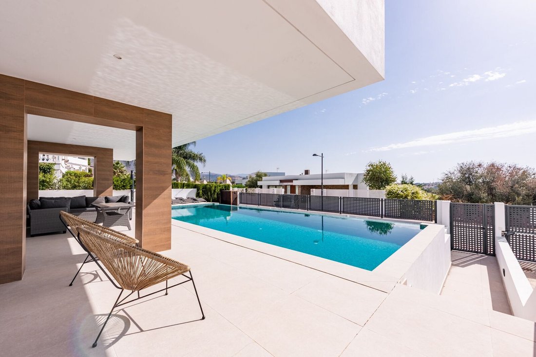 Villa in Estepona, Andalusia, Spain 5 - 16104585