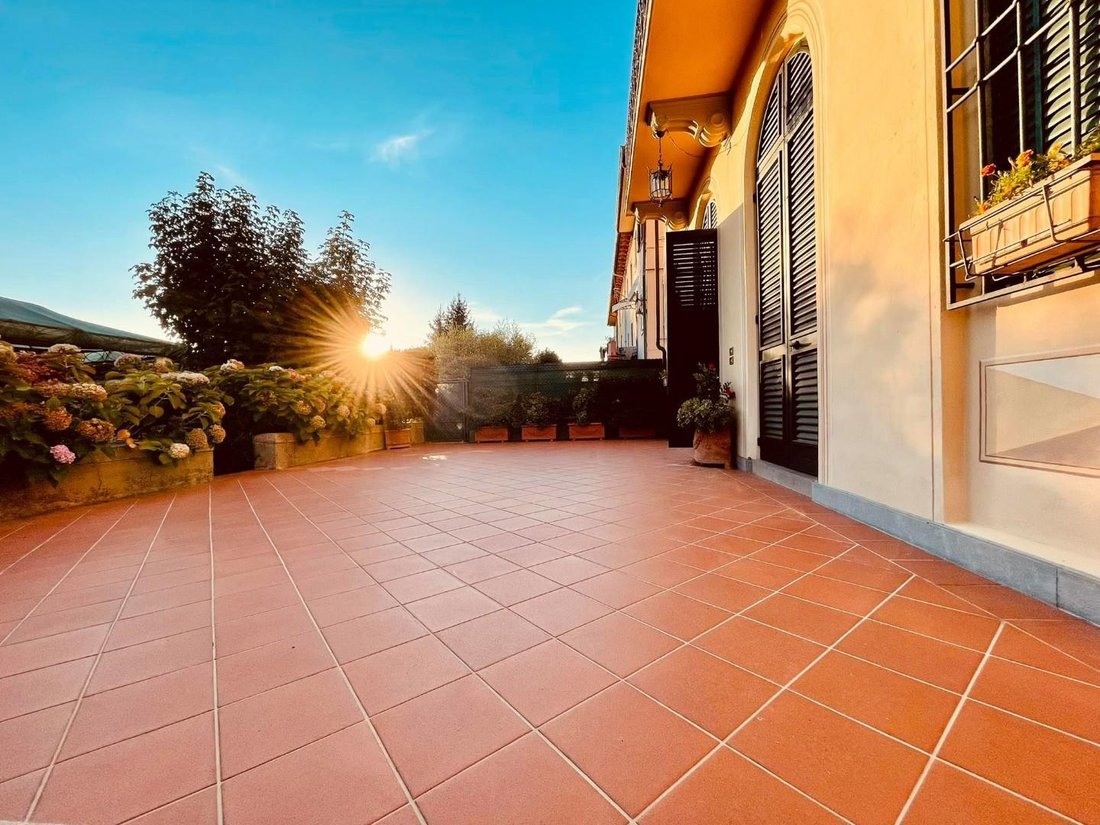 Villa in Capannori, Tuscany, Italy 2 - 16105393