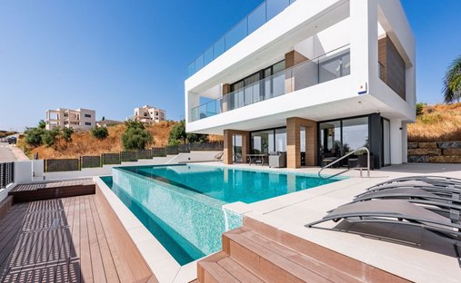 Villa en Estepona, Andalucía, España 1