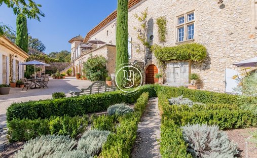 Villa en Uzès, Occitania, Francia 1