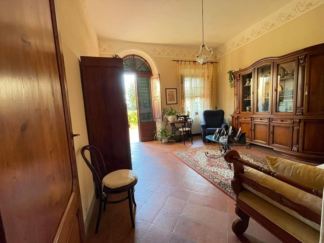 Villa in Capannori, Tuscany, Italy 3 - 16105393