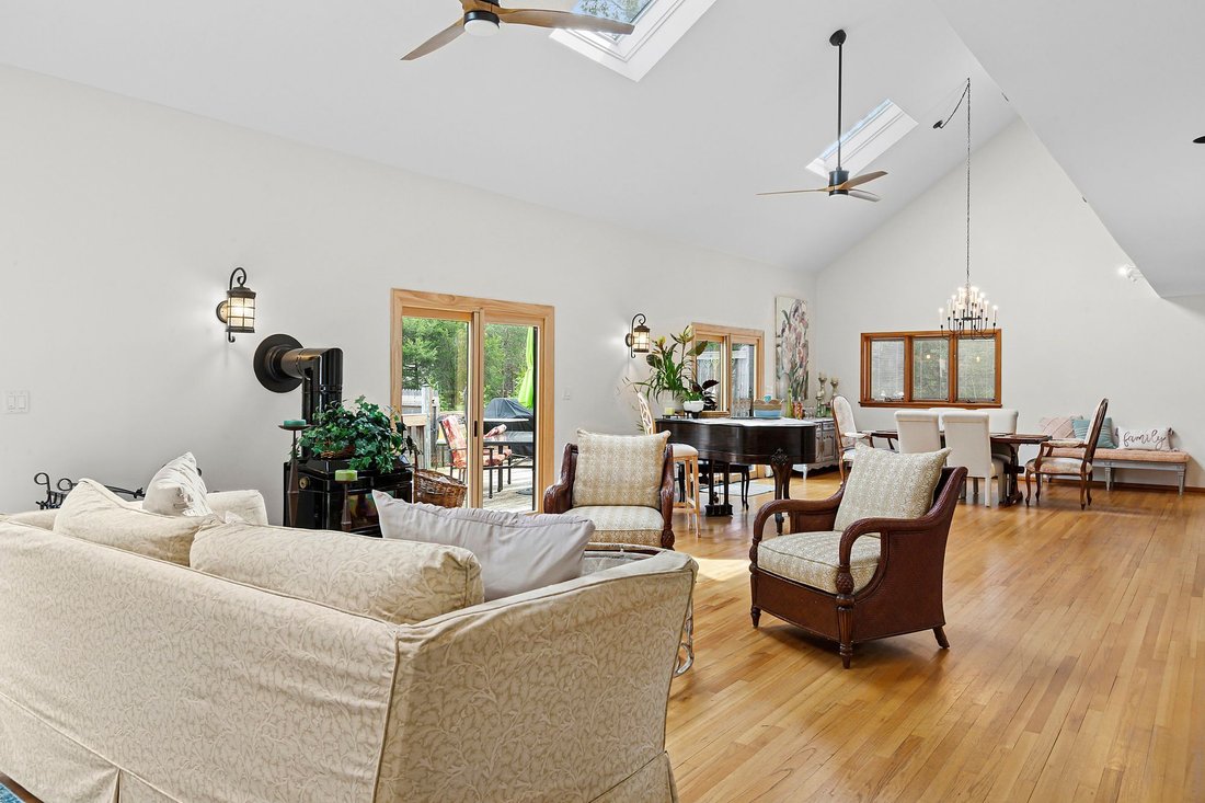 Southampton, New York, United States 3 - 16105616