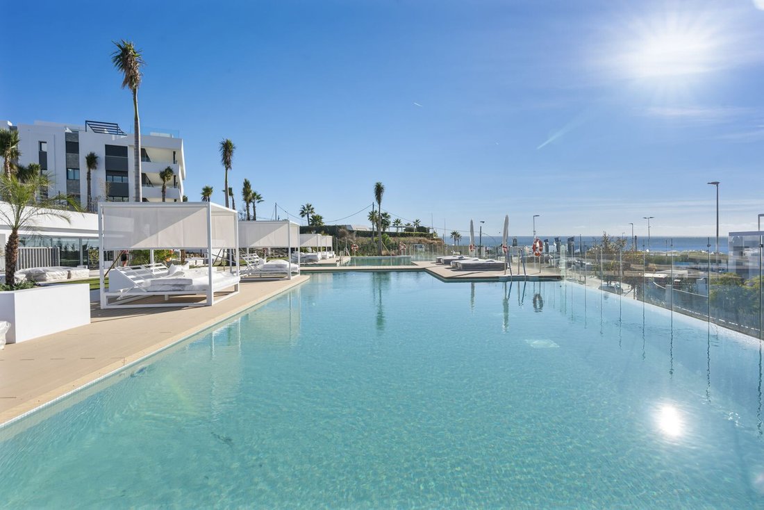 Penthouse in Elviria-Cabopino, Marbella, Spain 2 - 16104549