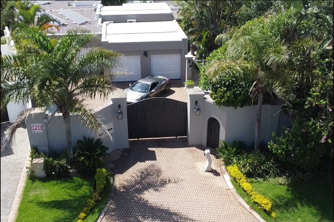 House in Sheffield Beach, KwaZulu-Natal, South Africa 4 - 16107085