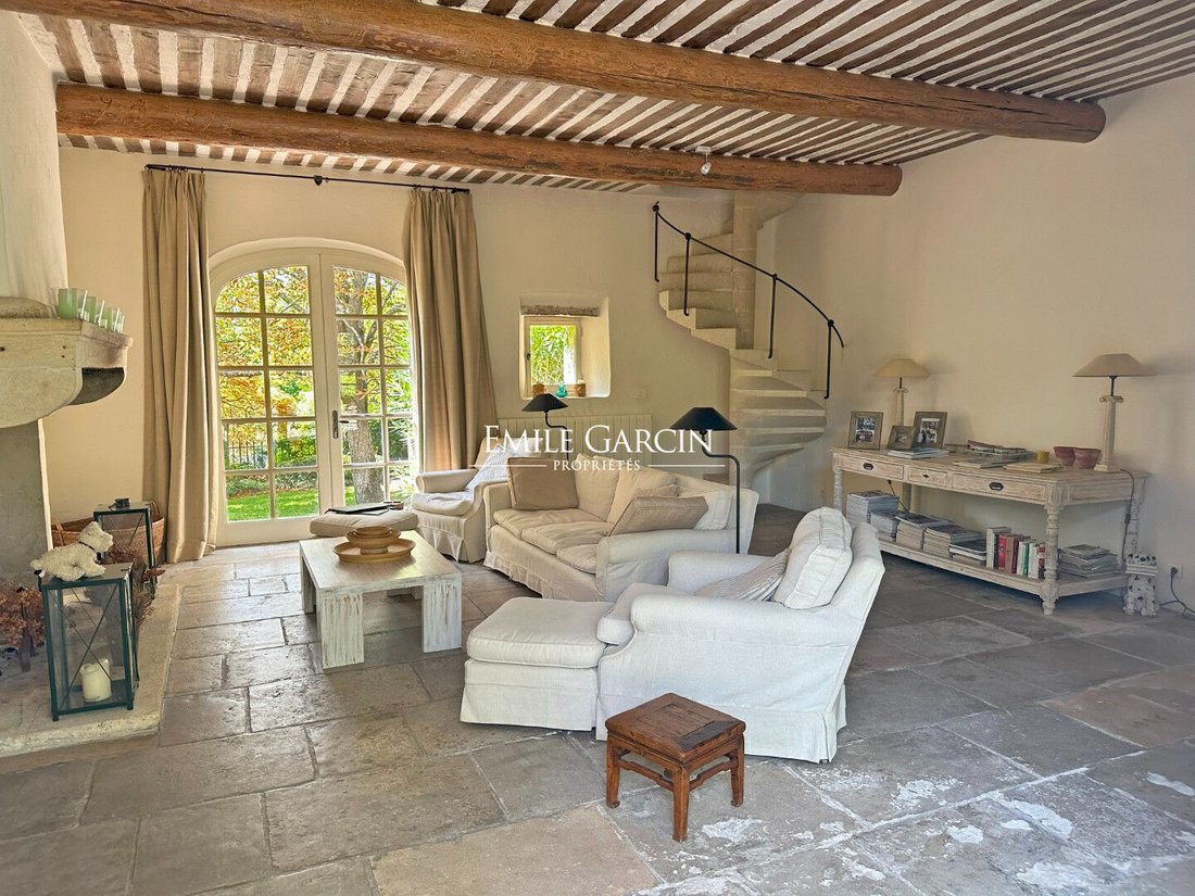 Villa in Cabrières-d'Avignon, Provence-Alpes-Côte d'Azur, France 5 - 16106612