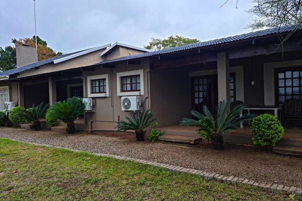 Farm Ranch in Louis Trichardt, Limpopo, South Africa 4 - 16107902
