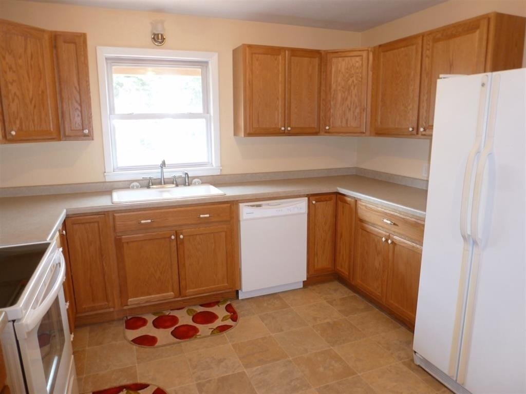 House in Plaza, North Dakota, United States 2 - 16106448