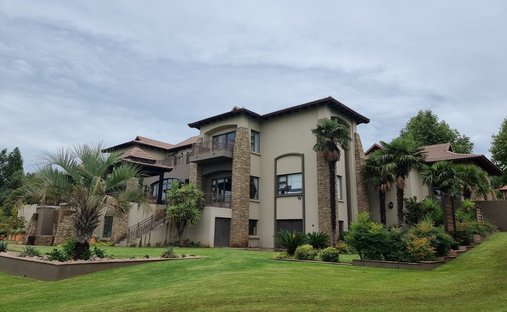 House in Aerorand, Steve Tshwete Local Municipality, South Africa 1