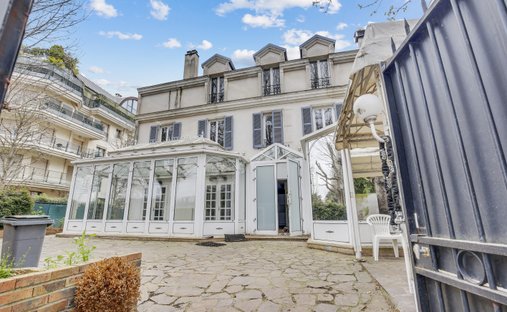 House in Ile de la Jatte - Parc d'Orléans, Neuilly-sur-Seine, France 1