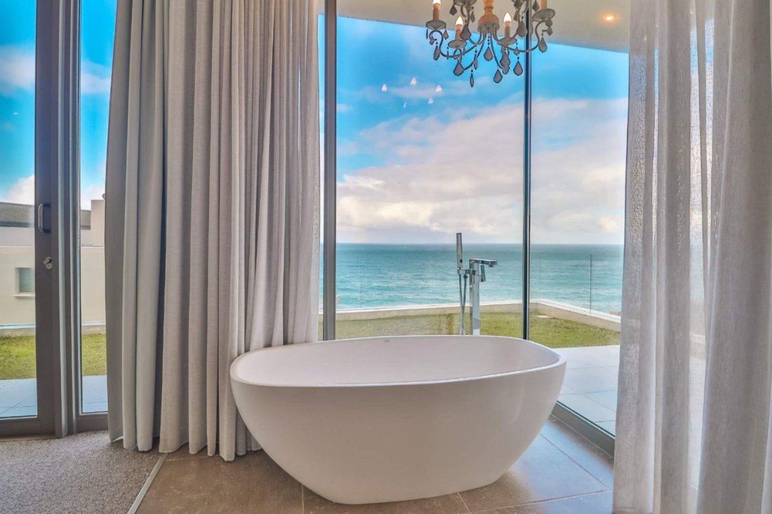 House in Dana Bay, Western Cape, South Africa 2 - 16107922