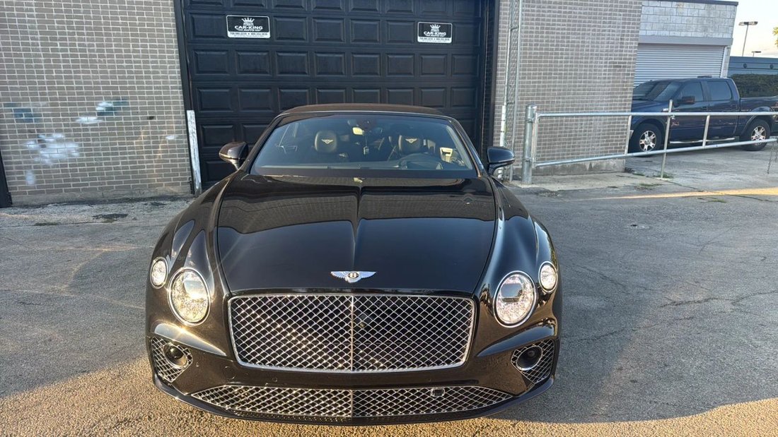 Cabriolet in Chicago Heights, IL, United States 1 - 16107696