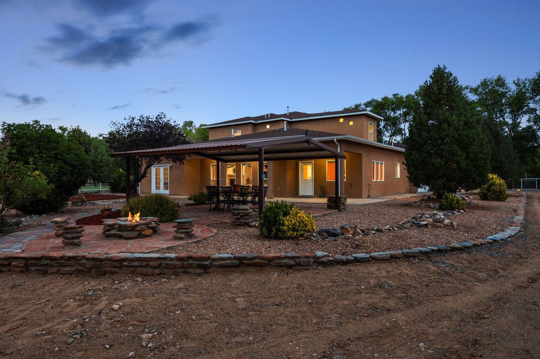 House in Los Lunas, New Mexico, United States 2 - 16107383