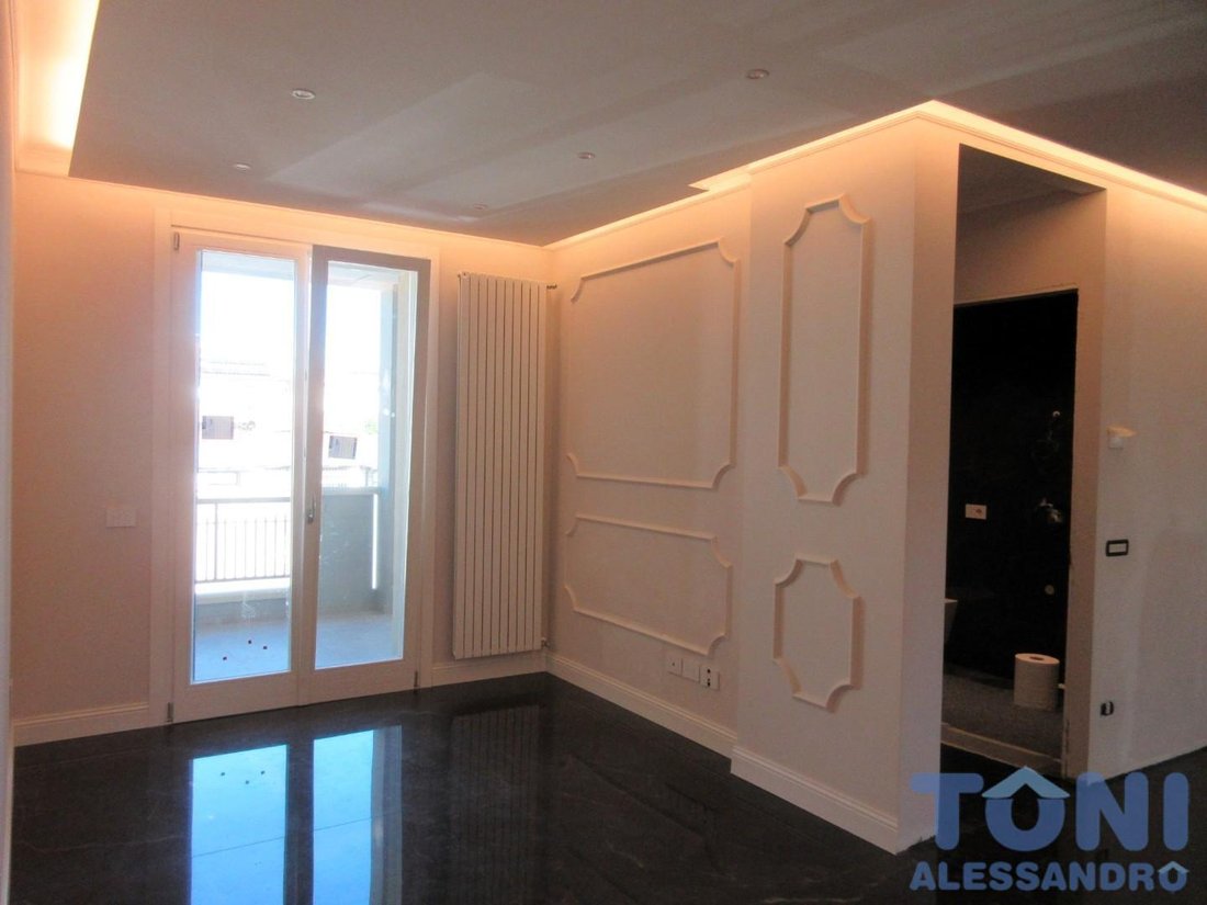 Penthouse in Near Center, Empoli, Tuscany 2 - 16109737