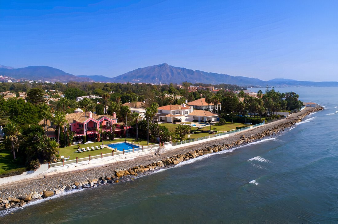 Villa in Estepona, Andalusia, Spain 3 - 16110869