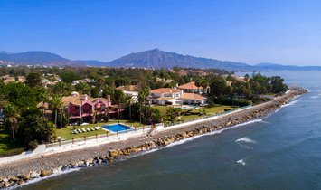 Villa in Estepona, Andalusia, Spain 2