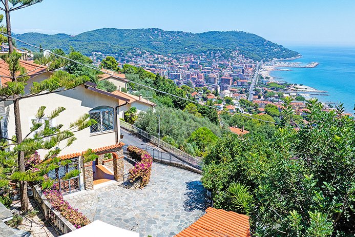 Villa in Andora, Liguria, Italy 1 - 16108262
