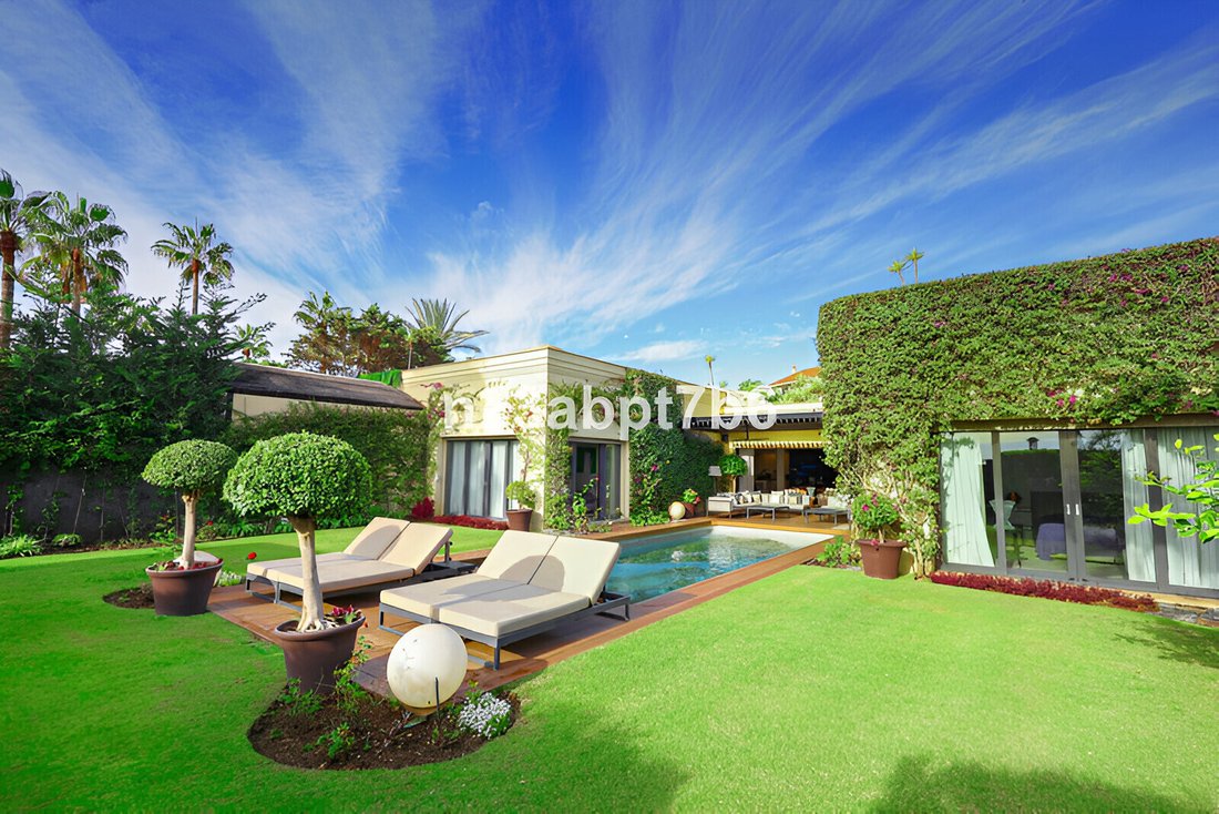 Villa in Puerto Banus, Marbella, Spain 1 - 16110863