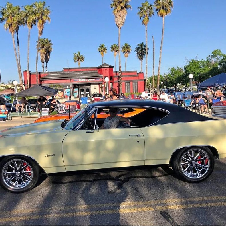 Coupe in Glendale, United States 5 - 16110788