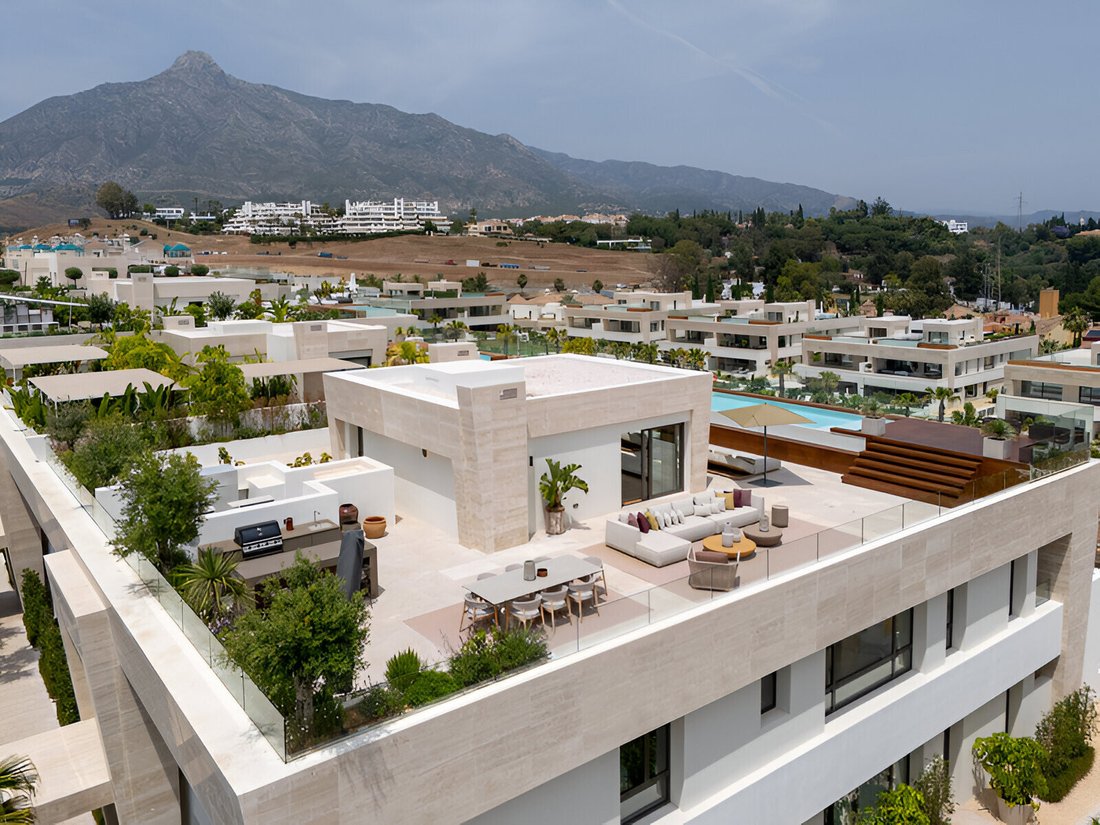 Villa in Marbella, Andalusia, Spain 3 - 16110962