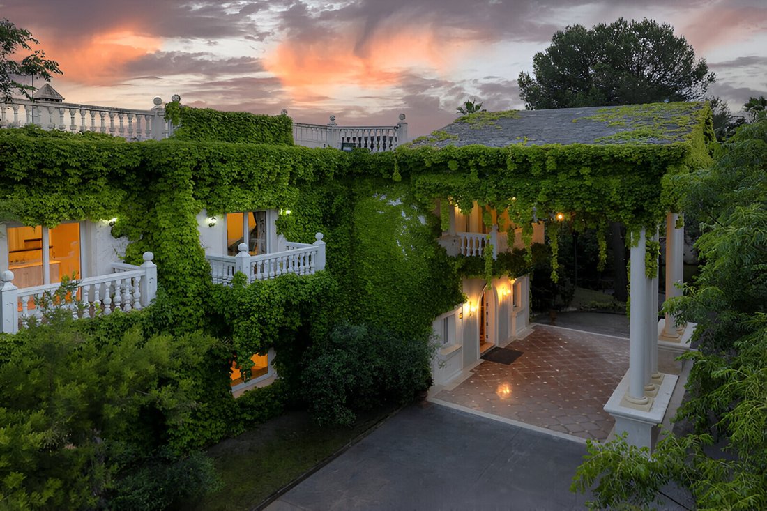 Villa in Marbella, Andalusia, Spain 2 - 16111011