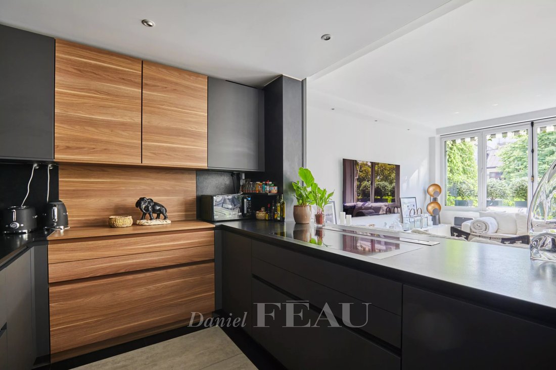 Apartment in Porte Dauphine, Paris 16e Arrondissement, Paris 5 - 16112472