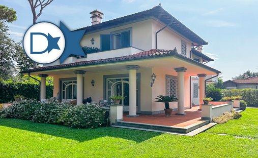 Villa in Center, Forte dei Marmi, Tuscany 1