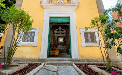 House in Camaiore, Tuscany, Italy 1