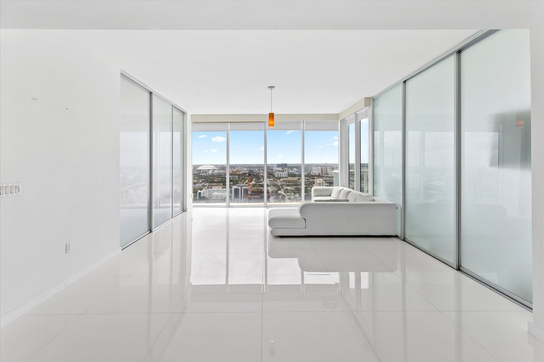 Condo in Miami, Florida, United States 2 - 16110658