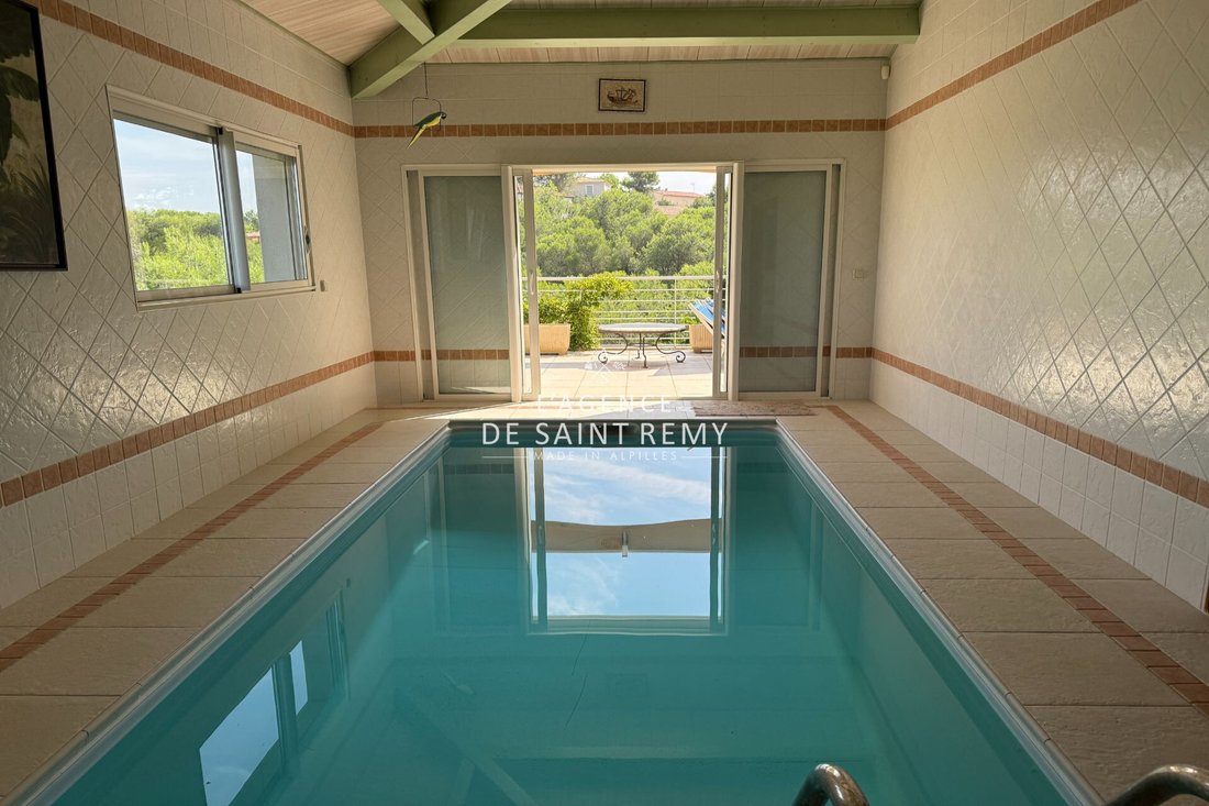 Villa in Les Cariatides, Beaucaire, France 4 - 16108608