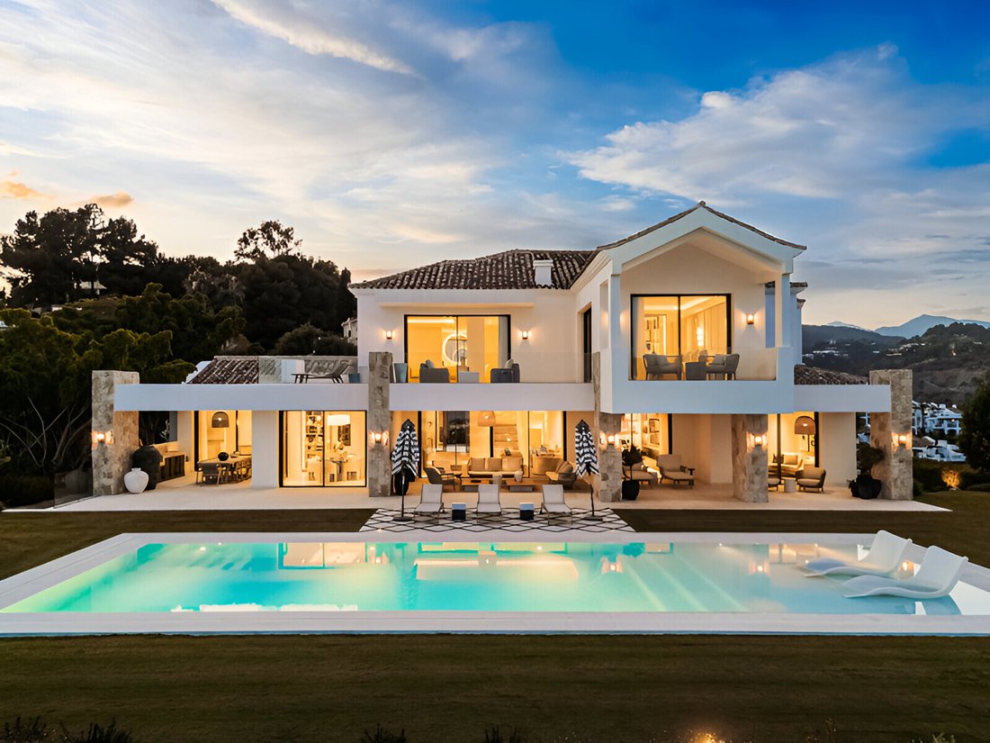 Villa in Benahavis, Andalusia, Spain 1 - 16110956