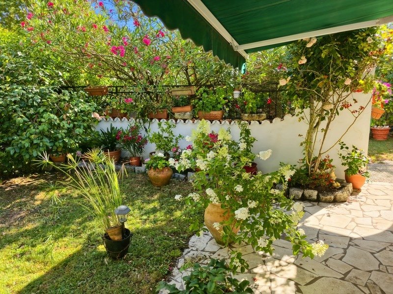 House in Pessac, Nouvelle-Aquitaine, France 4 - 16113296