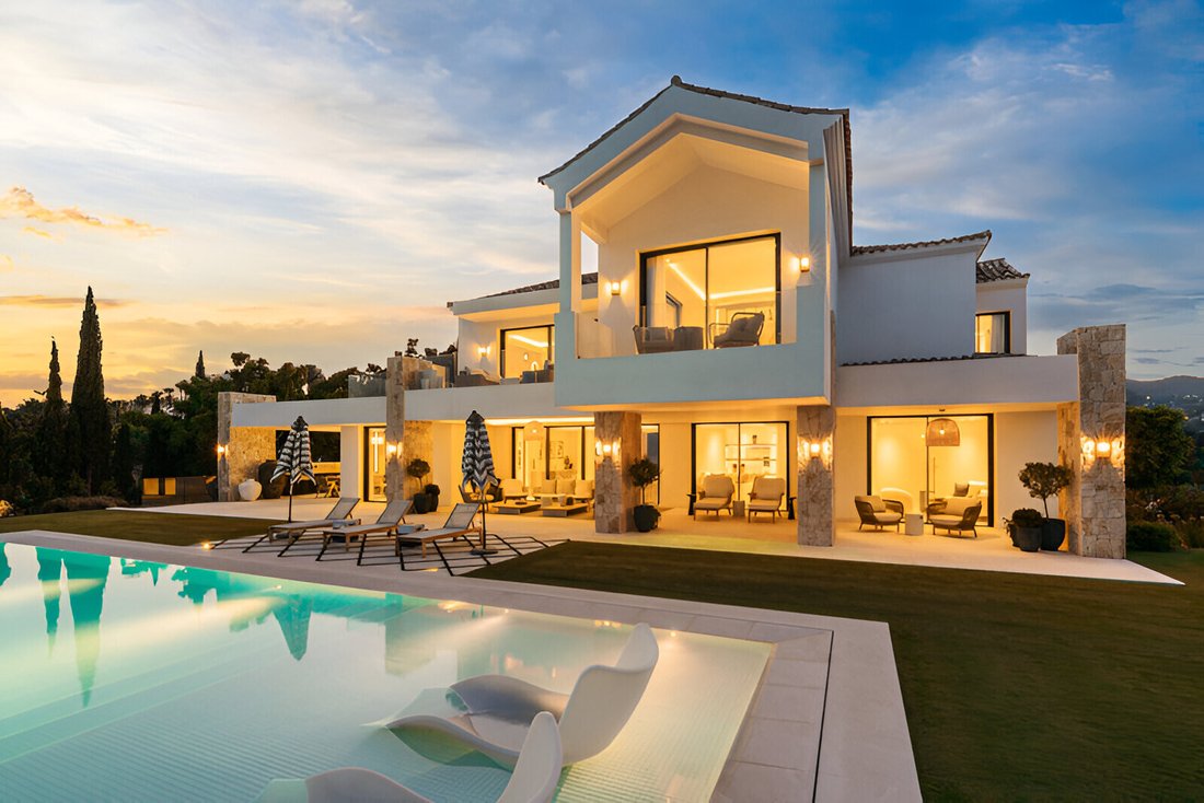 Villa in Benahavis, Andalusia, Spain 2 - 16110956