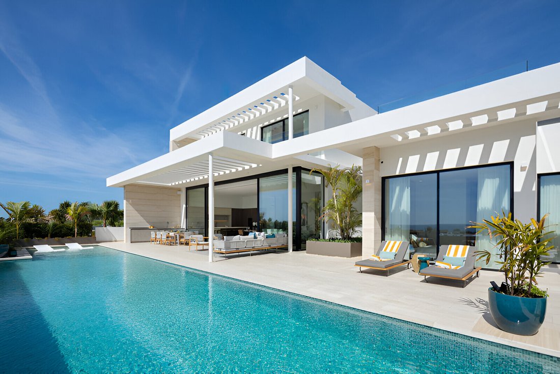 Villa in Benahavis, Andalusia, Spain 5 - 16110906