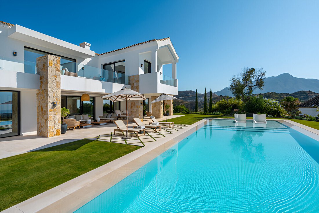 Villa in Benahavis, Andalusia, Spain 4 - 16110956