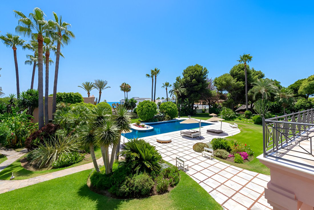 Villa in Estepona, Andalusia, Spain 3 - 16110866