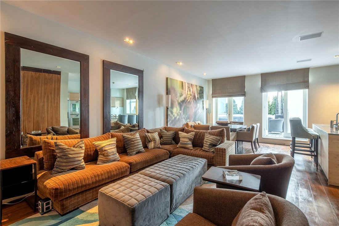 Apartment in Campden Hill, Kensington And Chelsea, England 2 - 16108673