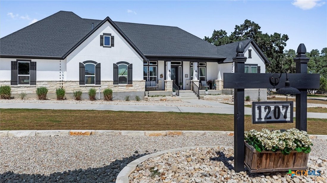 House in New Braunfels, Texas, United States 3 - 16112691