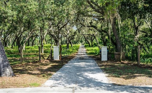 Land in Orlando, Florida, United States 1