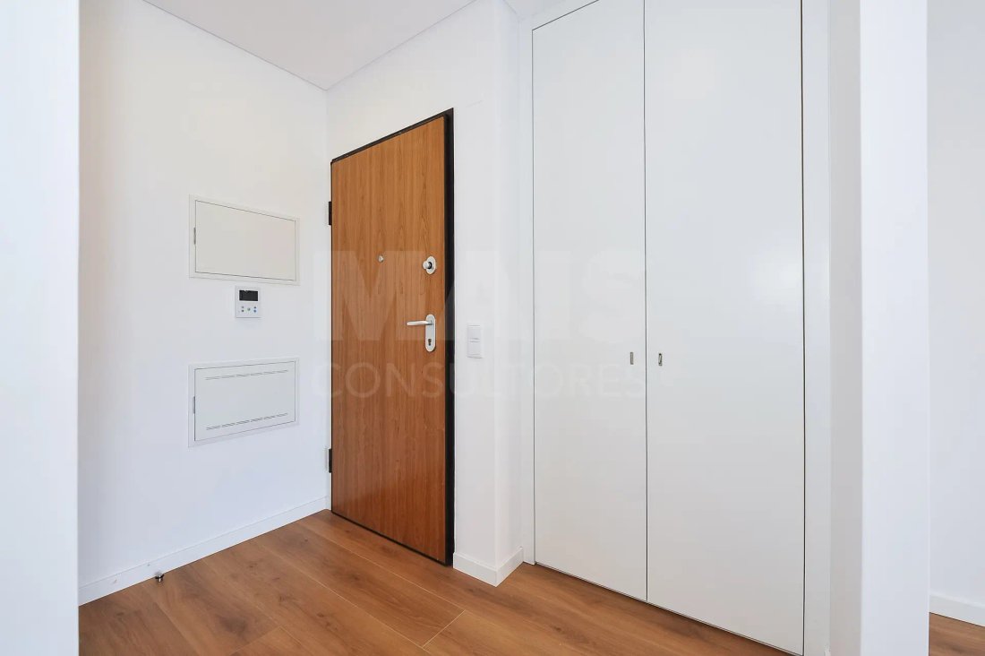 Apartment in Odivelas, Lisbon, Portugal 4 - 16110941