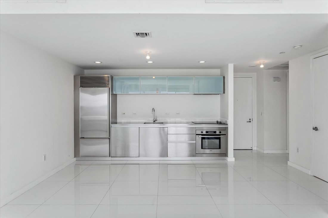 Condo in Miami, Florida, United States 5 - 16110658