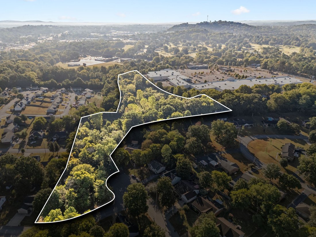 Land in Columbia, Tennessee, United States 3 - 16110209