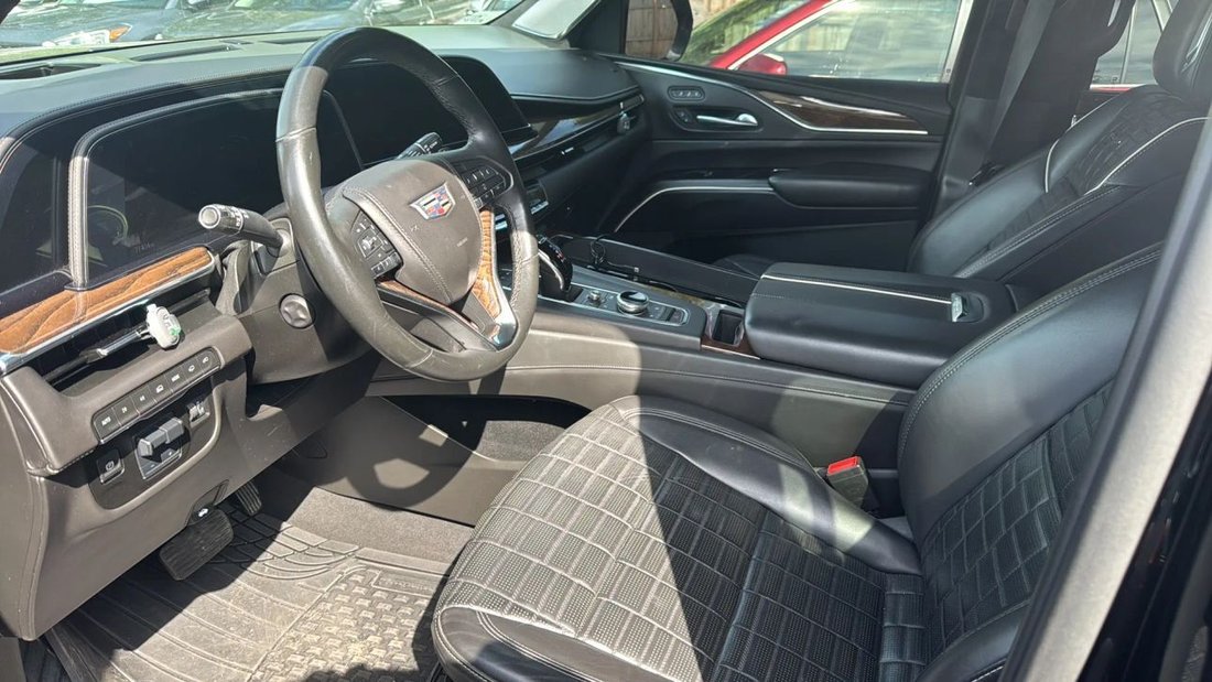 Suv in Chicago Heights, IL, United States 3 - 16111649