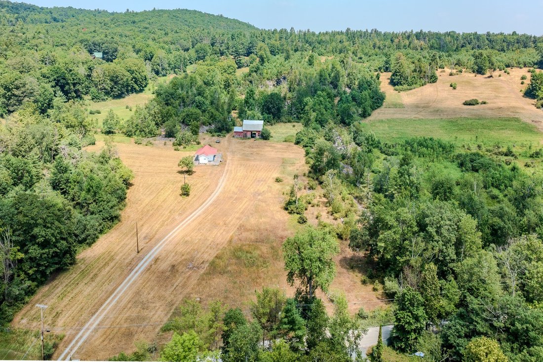 House in Fair Haven, Vermont, United States 4 - 16108178